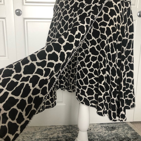 COPY - B&W Giraffe Print Raw Silk Circle Skirt w/ Pearls - Picture 2 of 6